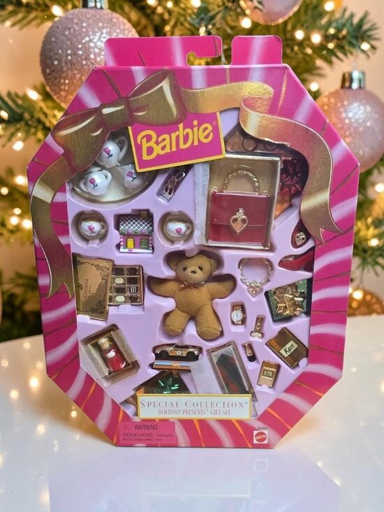 Barbie Other - Barbie Pink and Gold Special Collection  Holiday Presents Gift Set 1998